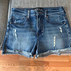 Express brand size 0 like new denim shorts